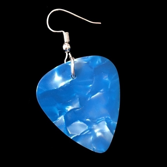 HAND Crafted Drop Earrings Repurposed Guitar Picks Hearts & Blue Skies - Picture 4 of 7